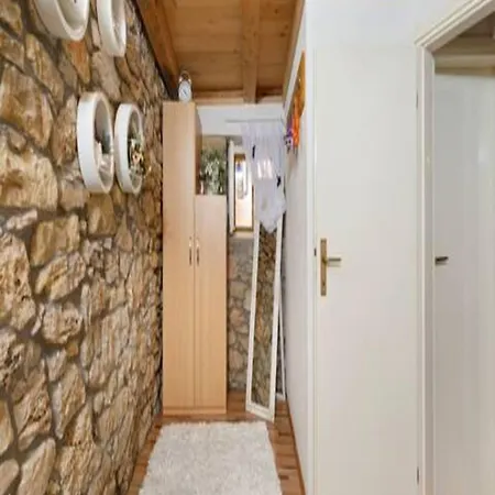 Lisnjak Prázdninový dům *