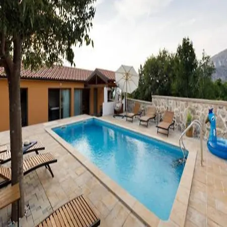 Lisnjak Holiday home