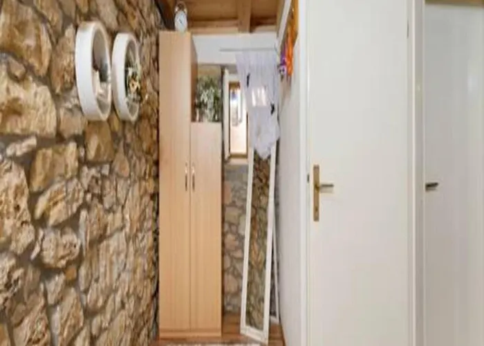 Lisnjak Ferienhaus *